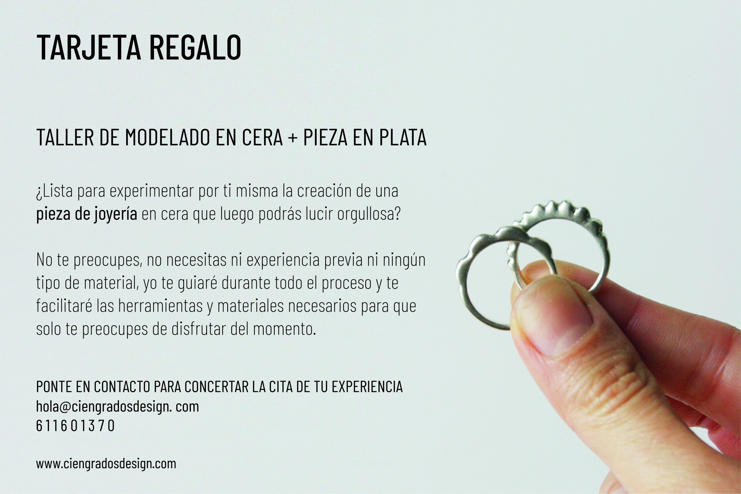 Dos anillos de formas abstractas en plata